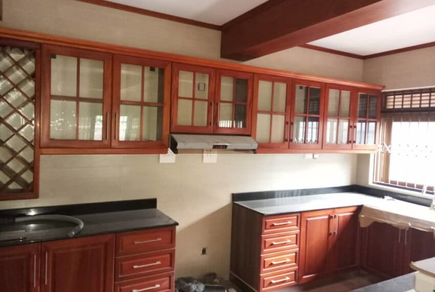 House Muyenga for sale