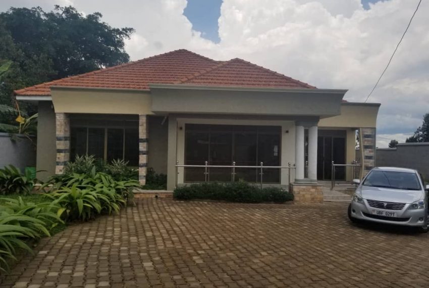 Kira Bulindo house for sale