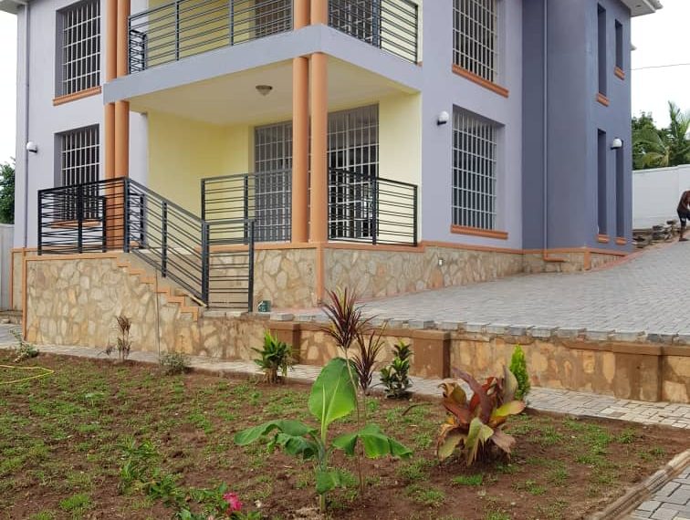 House for sale Entebbe Road