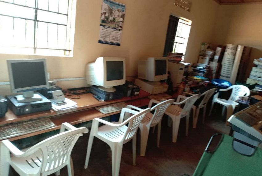 school uganda