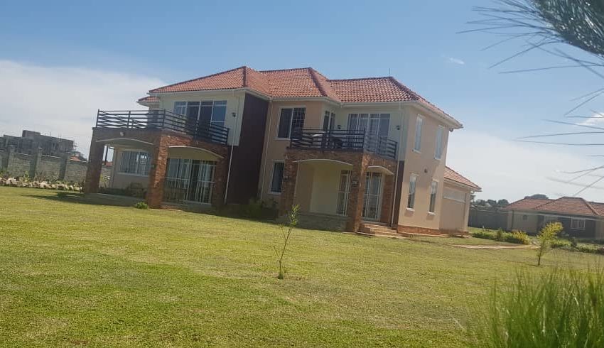House for sale in Nkumba off Entebbe Road1