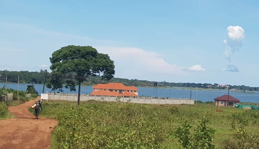House for sale in Nkumba off Entebbe Road8