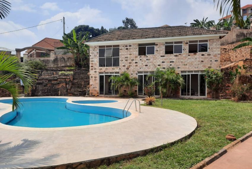 Posh Home for Sale in Mutundwe Kampala Uganda 6