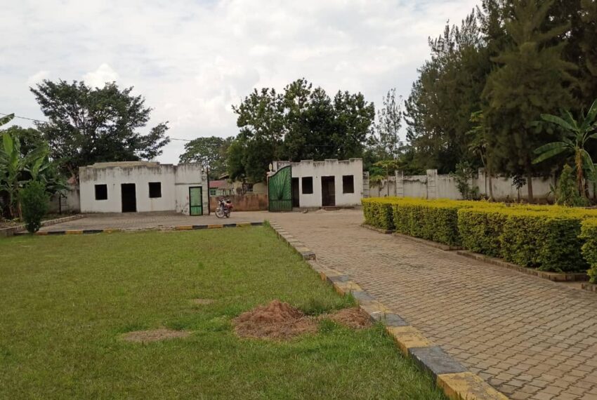 House for Sale in Kigo 3