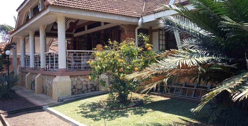 Kololo Bungalow for Sale 3