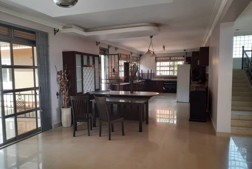 Lakeside Home for Sale in Bugiri Entebbe Road 2