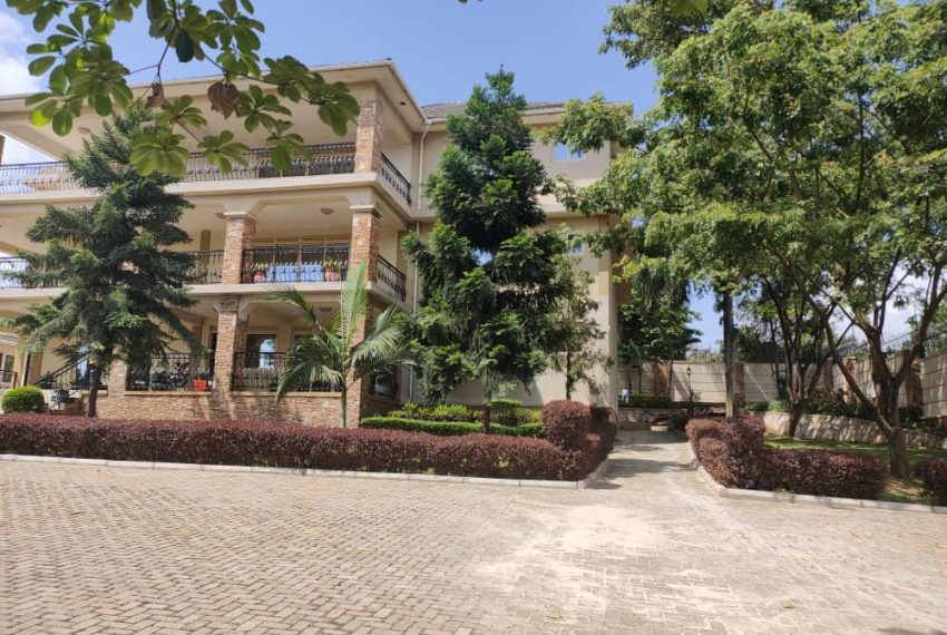 Mansion for sale in Bunga Kalungu Kampala 2