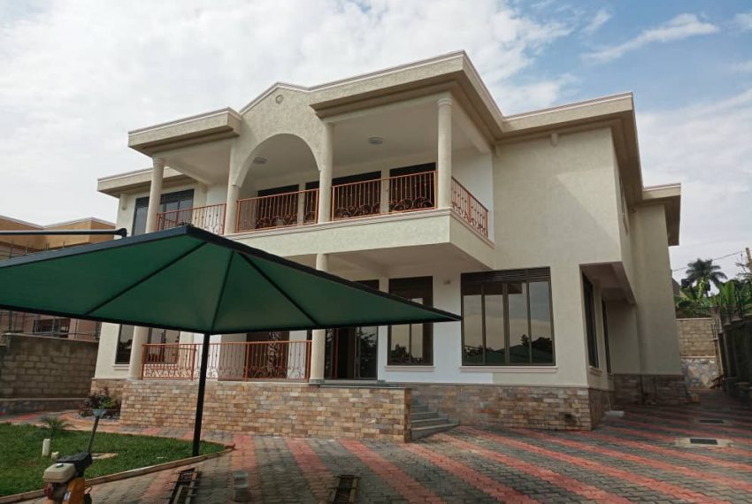 Nice House for sale in Munyonyo Kampala 3