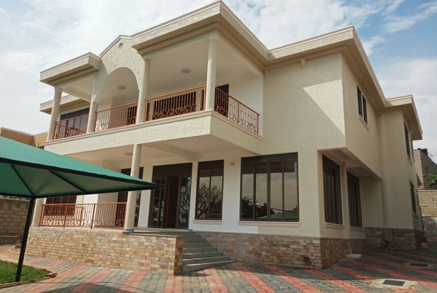 Nice House for sale in Munyonyo Kampala